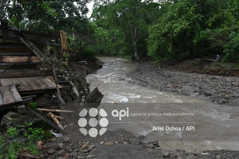 CHONE-INUNDACIONES