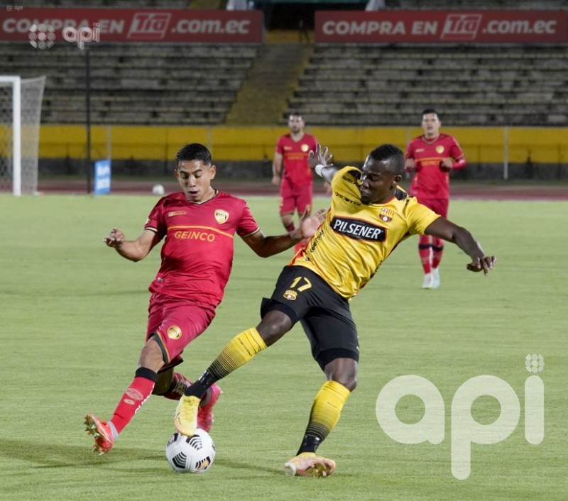 El ídolo iguala en Quito y se alista para la final