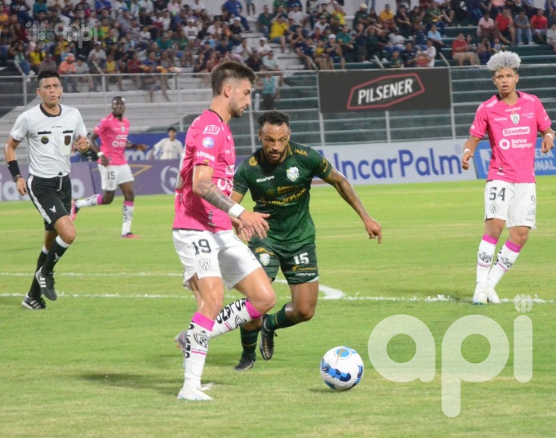 IDV se pasea 2-0 ante Orense en Machala