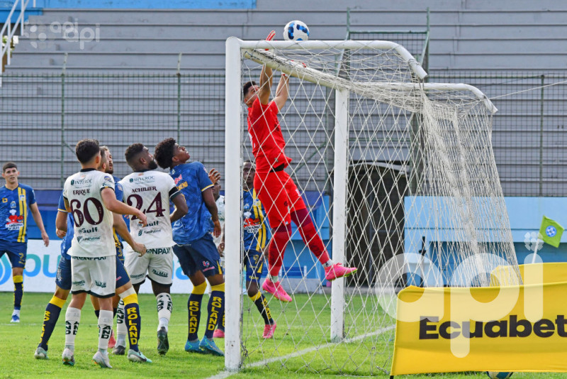 El verde fronterizo se aleja del descenso