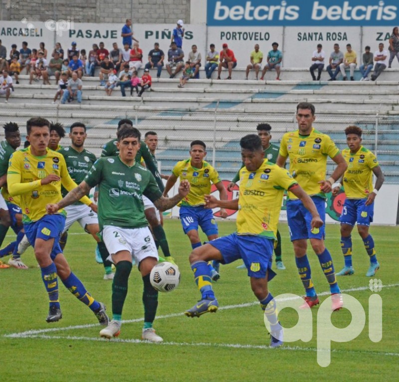 Orense repite victoria con goleada