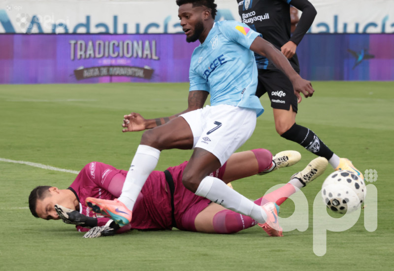IDV reprueba 3-2 a Universidad Católica