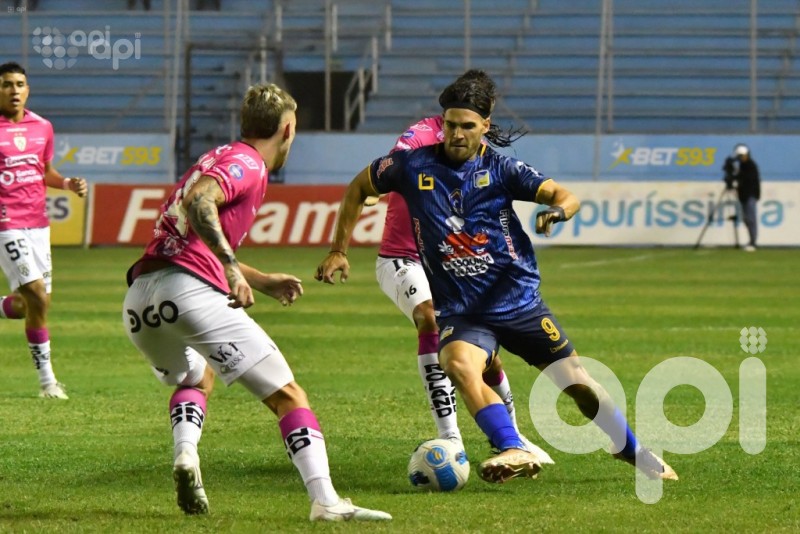 Delfín vence 1-0 a Independiente en Manta