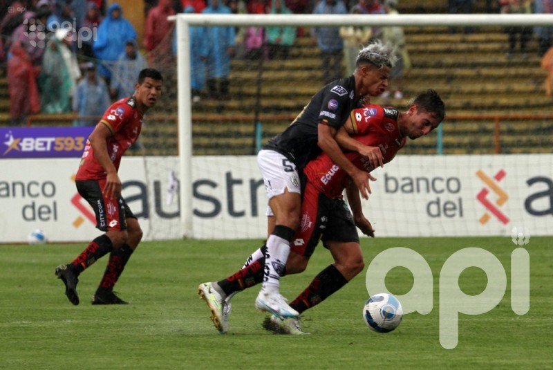 El lider Del Valle gana 2-1 al D. Cuenca