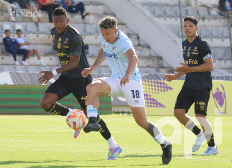 U. Católica líquida 4-1 a Macará en Ambato