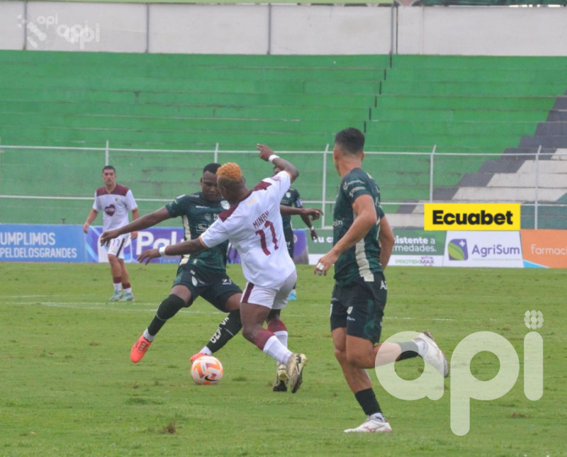 El verde se frena ante el tinto