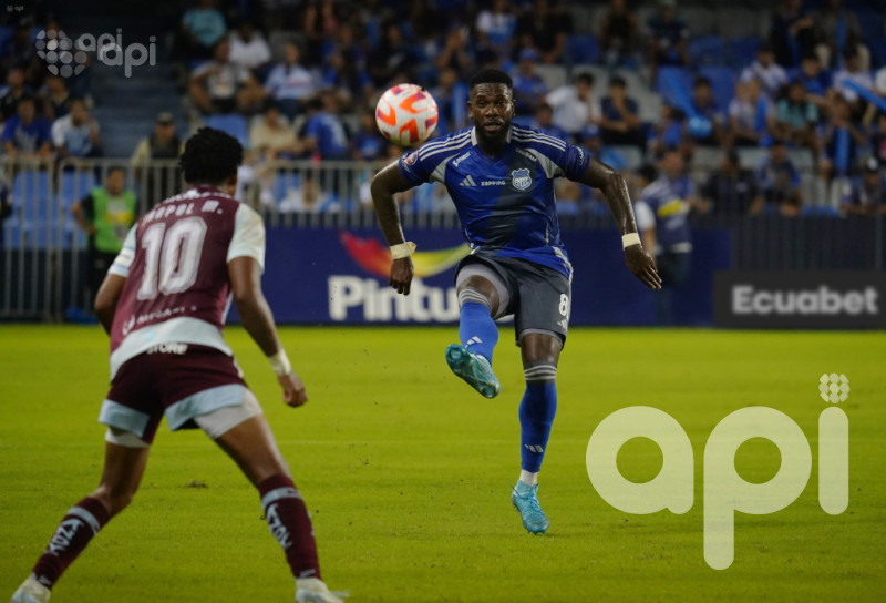 Emelec y Macará se congelan en 0-0