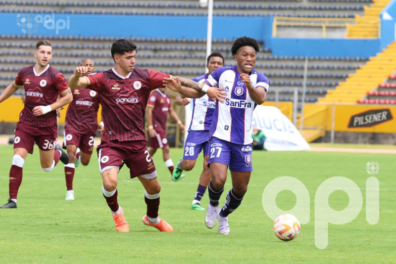 Técnico U. vence 1-0 a Vinotinto en Quito