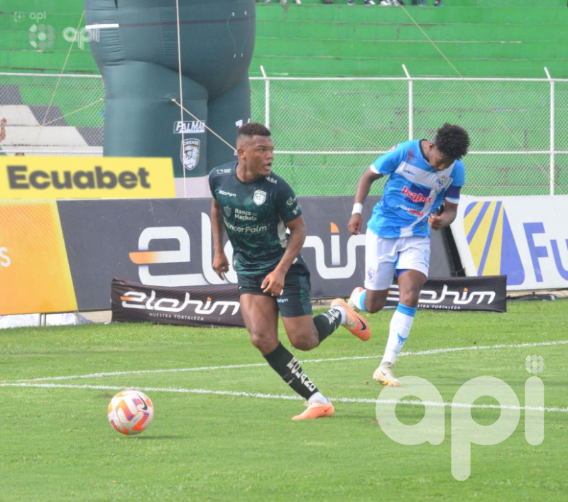 Verde fronterizo sonríe ante manabitas