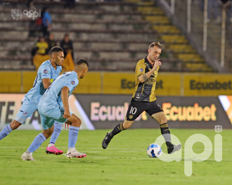El ídolo se mete en la pelea por la etapa