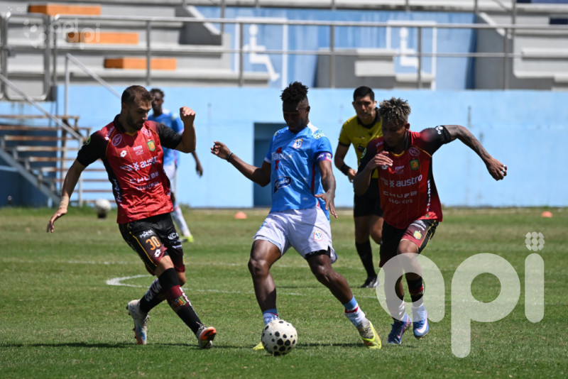 Cuenquita en alza, aplasta al colista Atunero