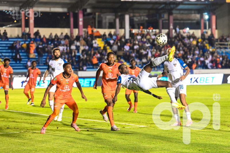 Liga Libertad remonta 2-1 a Liga