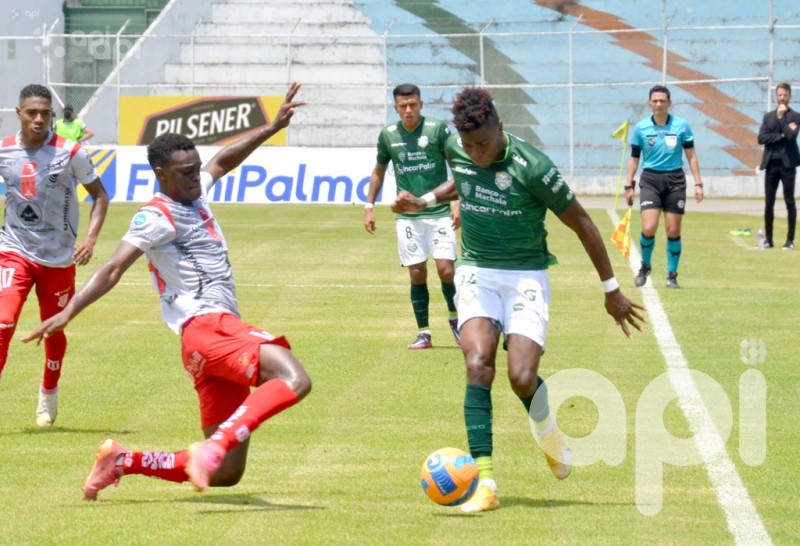 Orense empata 0-0 con Técnico U. en Machala