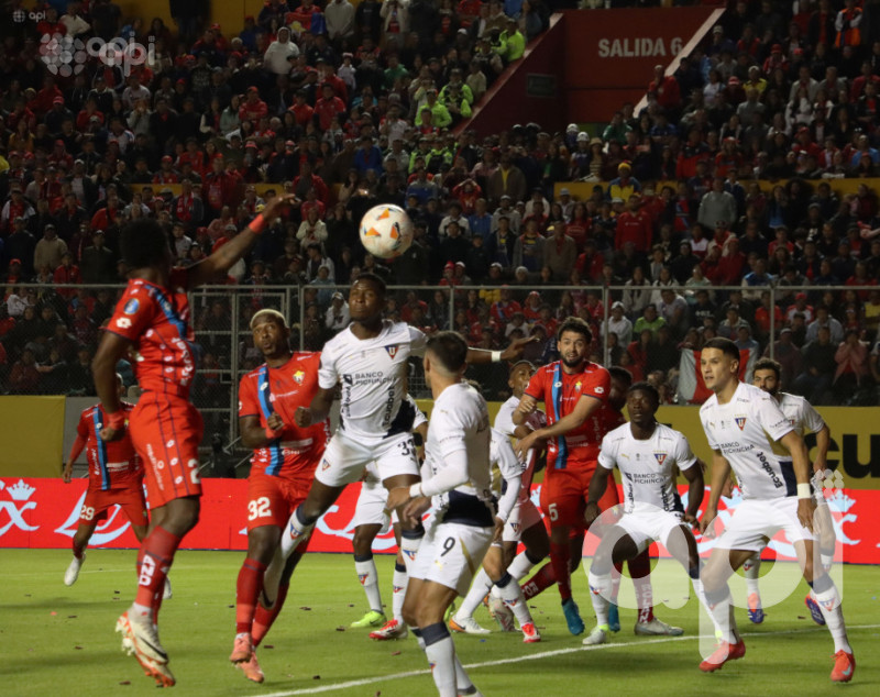 La U se adueña de la Supercopa