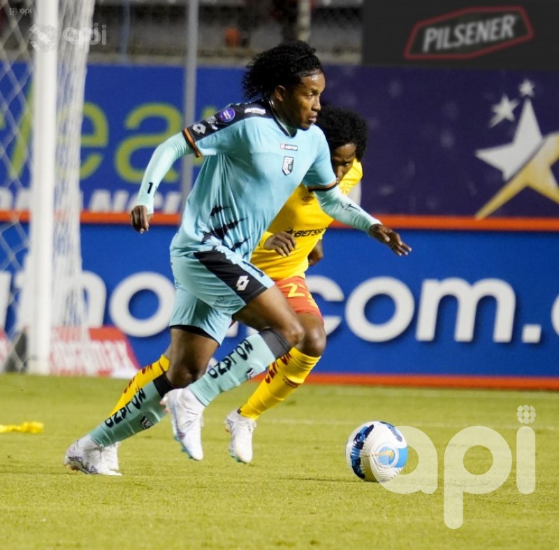 Papá pudo golear y pidió tiempo para ganar