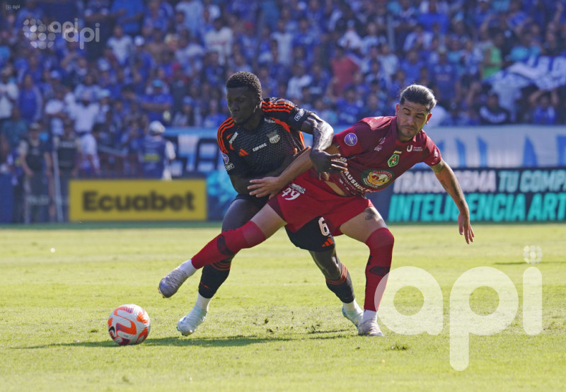 El bombillo busca escapar del descenso