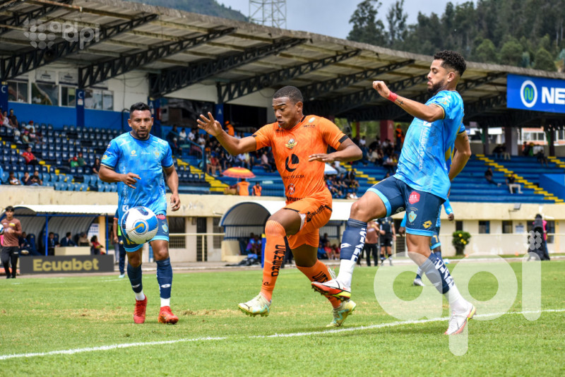 El Bitri también sonríe ante el colista