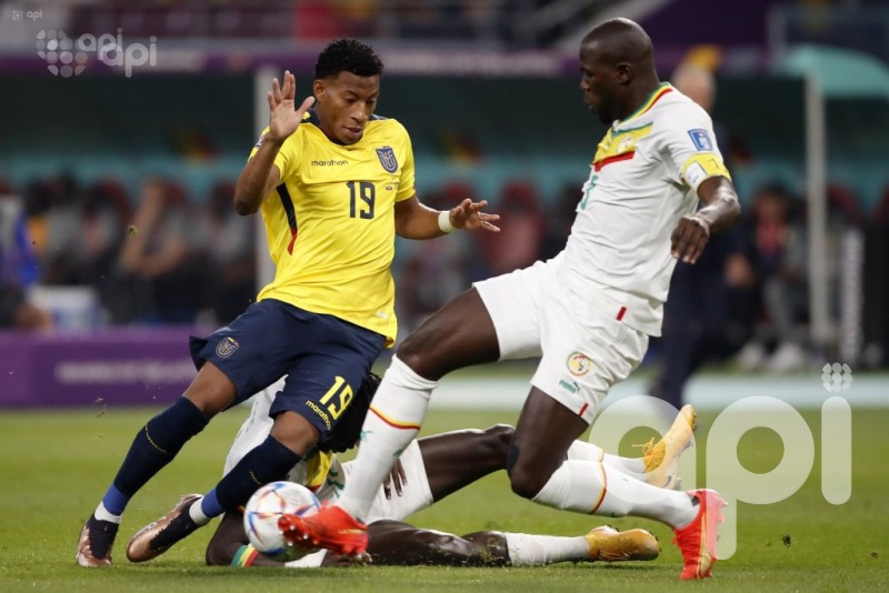 Ecuador, que juega bien, se despide del Mundial