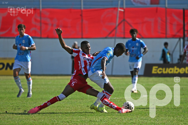 Rodillo cerca de la cima y atunero al pozo