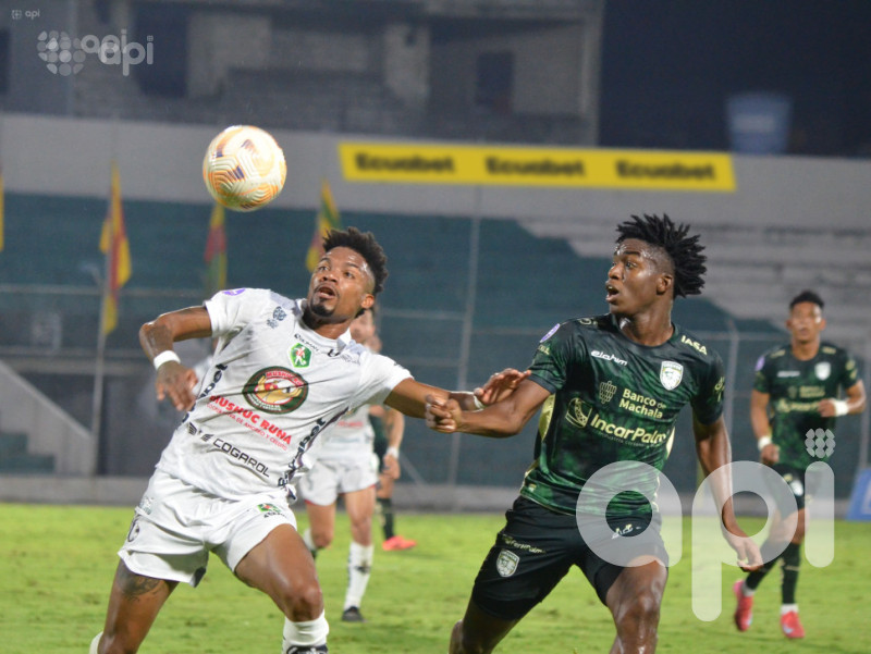 El Bananerito, firme en hexagonal por el título