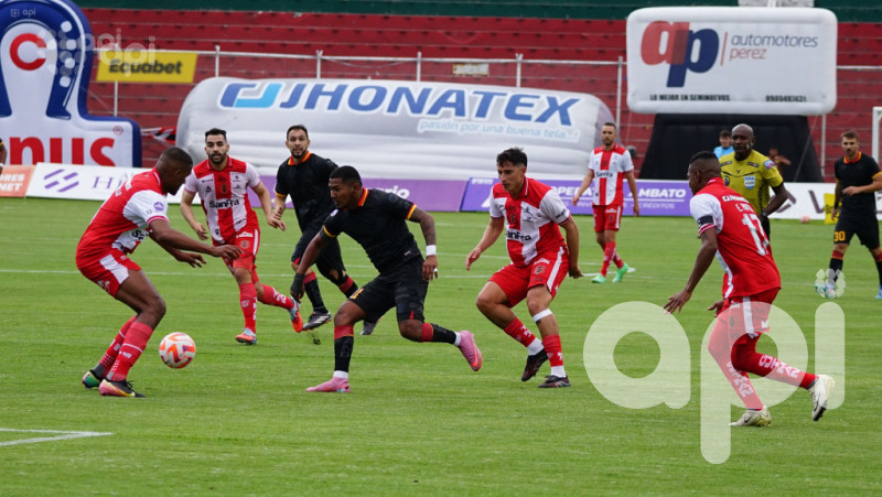 Deportivo Cuenca se deshace 2-0 de Técnico Universitario