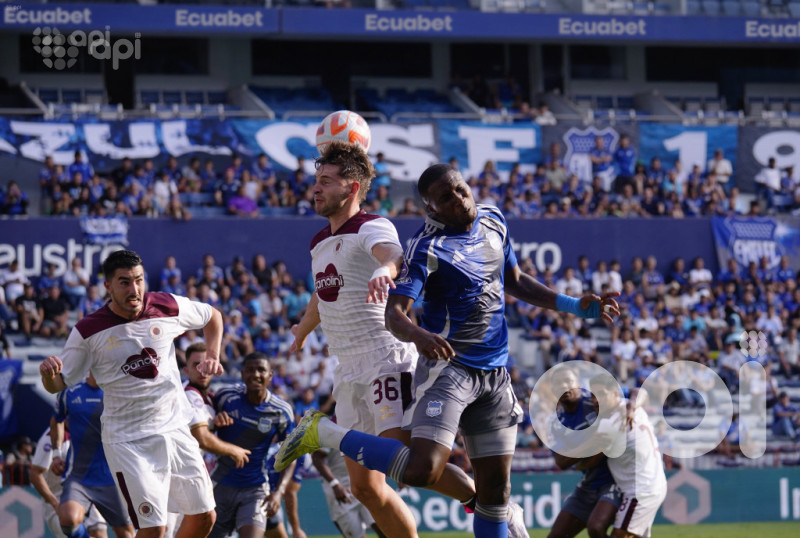 Emelec se activó 2-0 sobre Vinotinto
