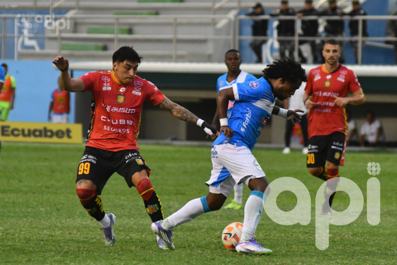 Al Cuenca lo perdonan, gana, sube y liquida al atunero