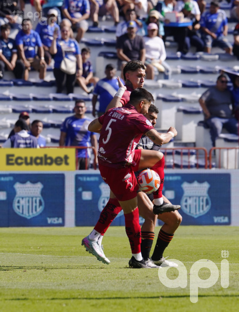 Emelec se impone 1-0 a Mushuc Runa