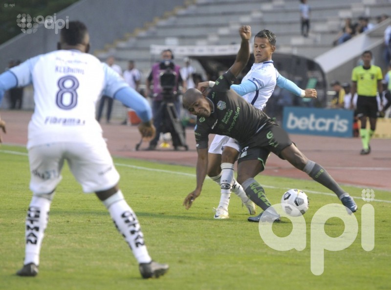 Guayaquil City y Orense se van con un empate