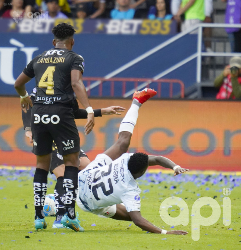 IDV y el albo, en vibrante empate de la primera chica