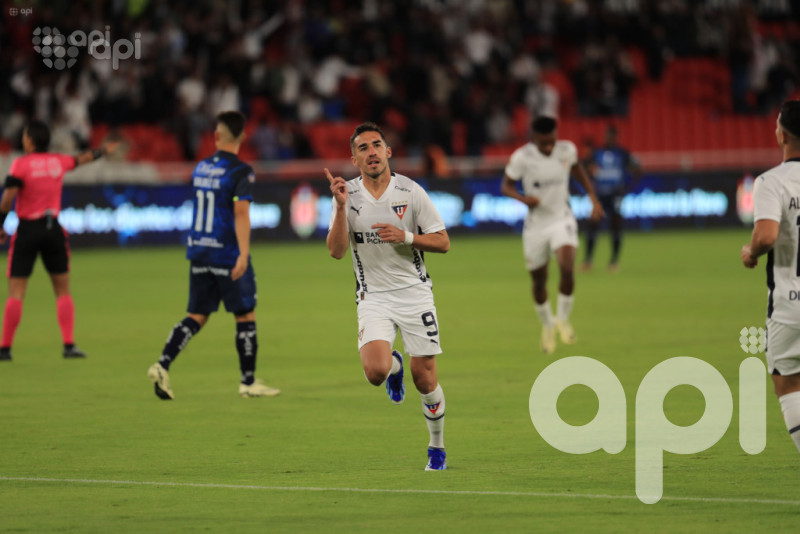 La U sufre para superar al ídolo celeste