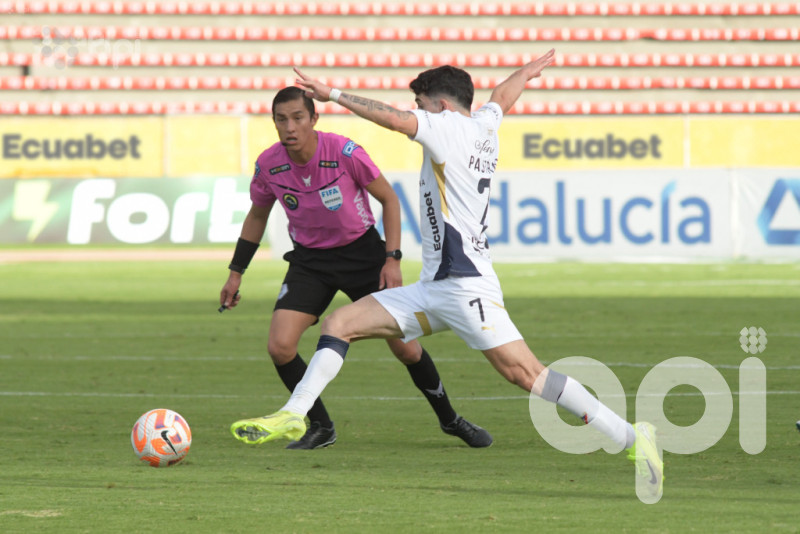 Universidad Católica blanquea 3-1 a Liga de Quito