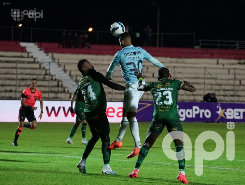 Católica iguala 1-1 con Orense en Latacunga