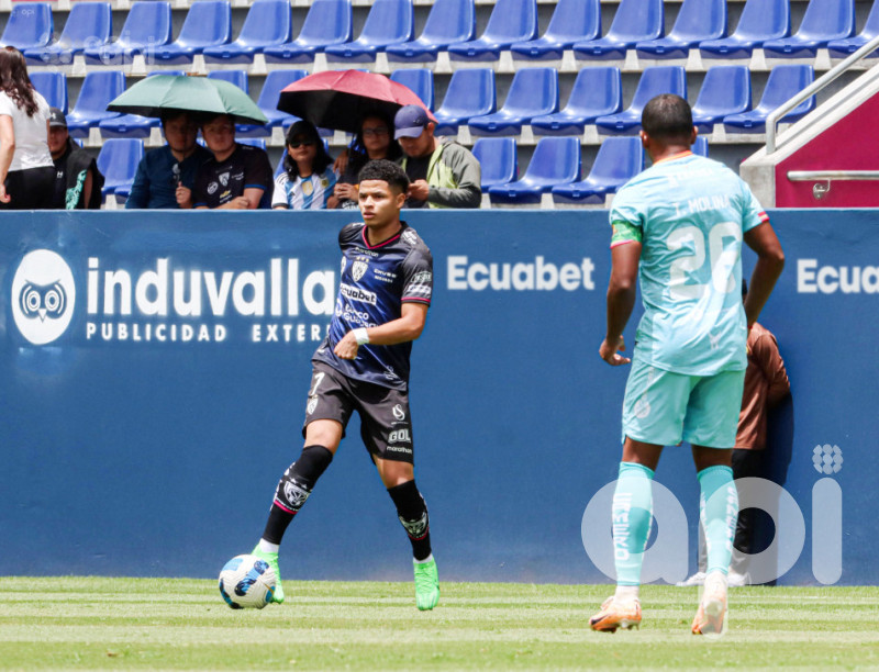 Del Valle, en modo práctica, aplasta al colista