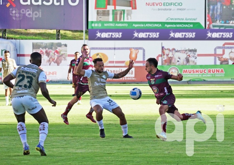 Mushuc Ruba tumba 3-1 a Orense