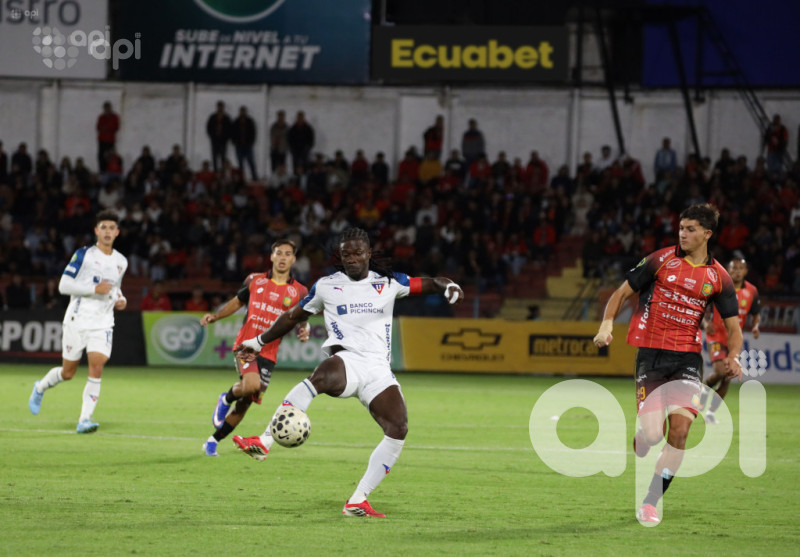 Dep. Cuenca marca tablas 0-0 con Liga de Quito