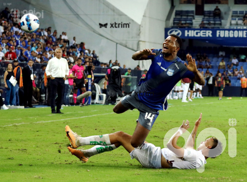 El 'Ballet' baja el voltaje a cero con el 'Ponchito'