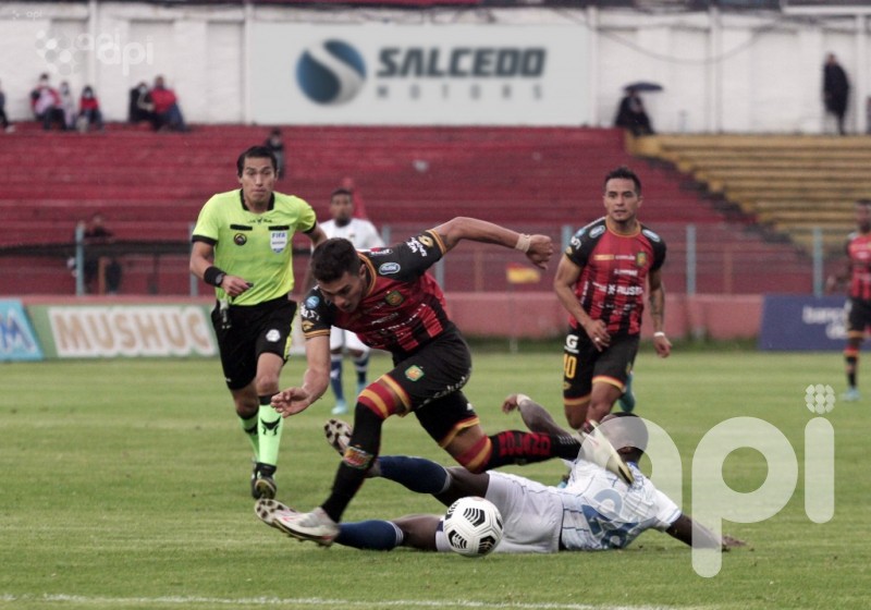 Deportivo Cuenca apenas iguala de local 1-1 con 9 de Octubre
