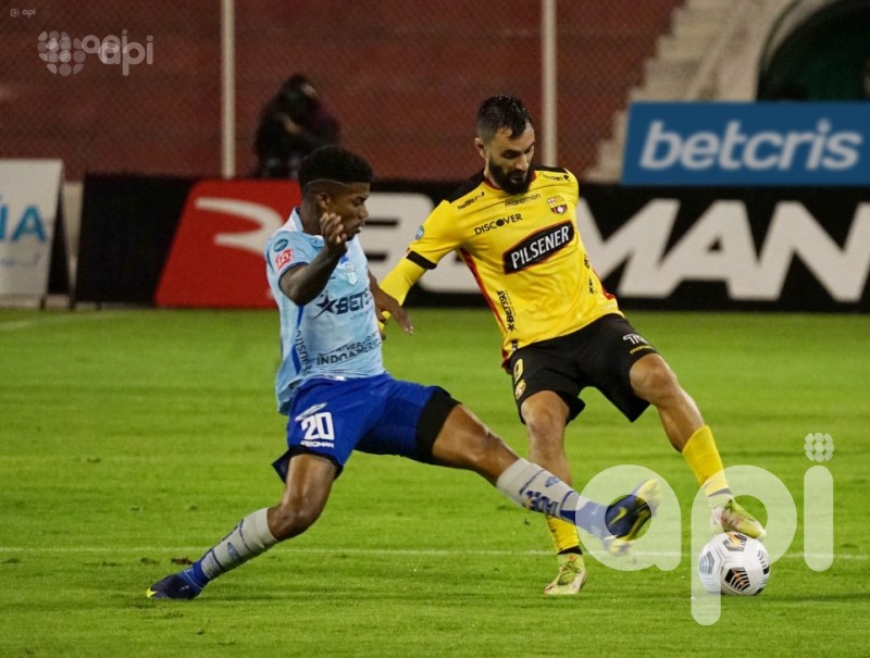 Barcelona sale victorioso 1-0 ante Macará en Ambato