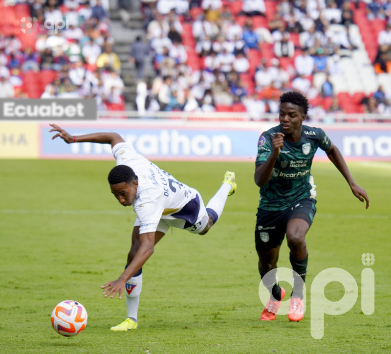 Liga se destapa 4-0 sobre Orense