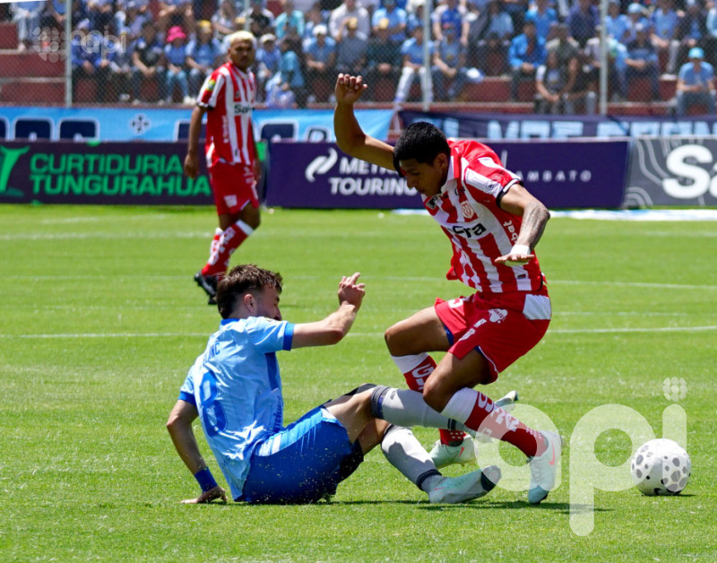 El Rodillo corta la racha triunfal del ídolo celeste