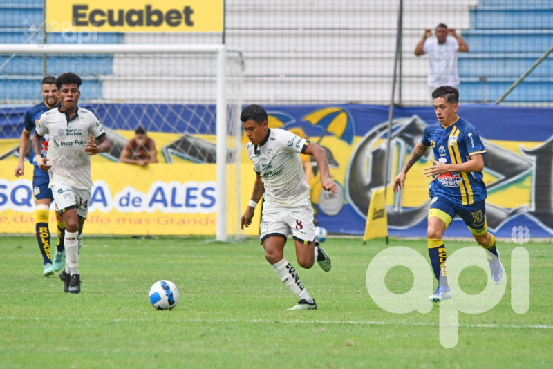 Orense ahoga 1-0 a Delfín en tiempo extra