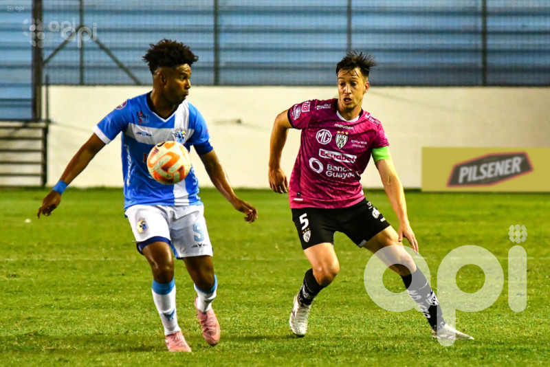 Del Valle alarga ventaja y atunero respira