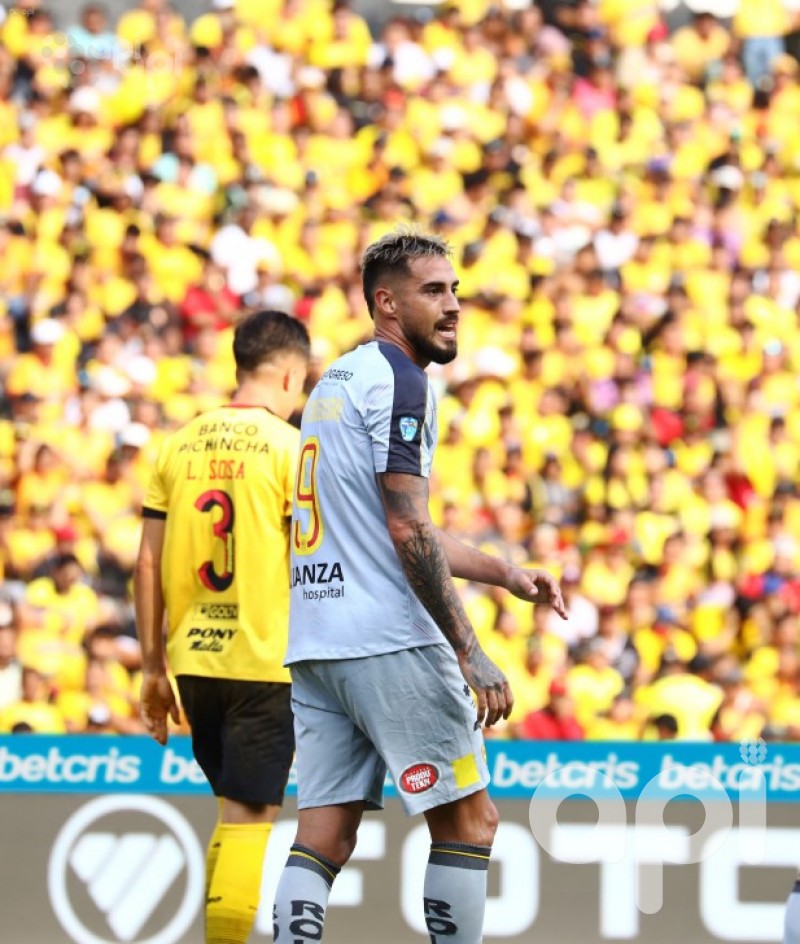 Aucas supera 1-0 a Barcelona en la primera final en Guayaquil
