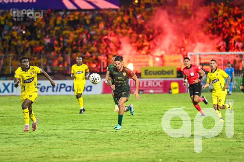 Bananerito contiene al ídolo porteño