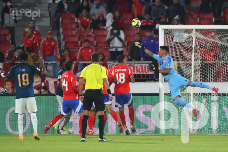 La Tricolor acaricia Mundial y Chile se aleja