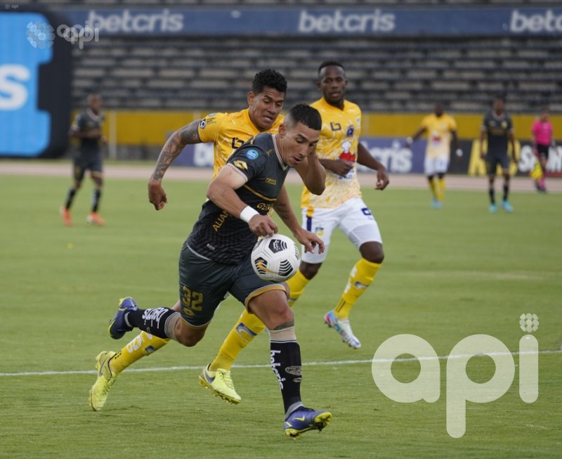 Cumbayá sigue esquivando al descenso