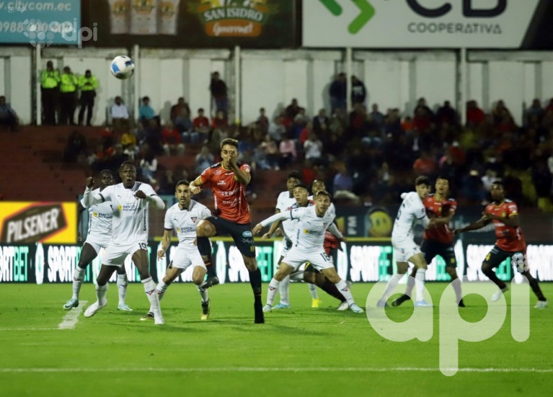 Dep. Cuenca derrota 2-0 a Liga de Quito