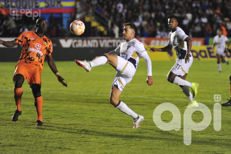 La U muestra mejoría antes de la Copa