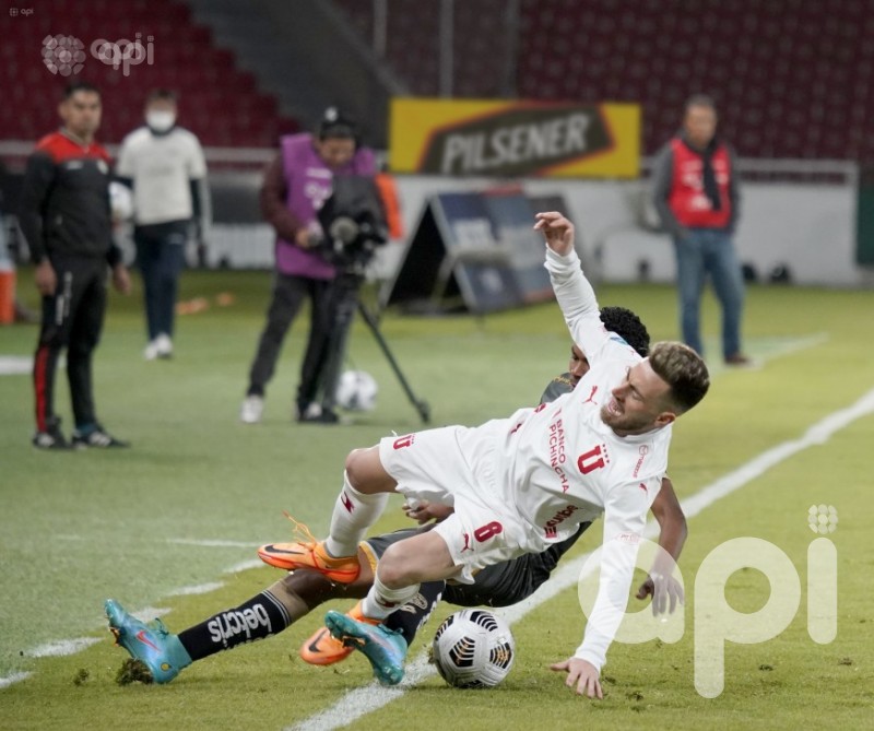 La U convence poco pero suma mucho